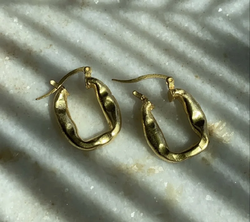 vintage earrings for women -Hammered Square Hoops