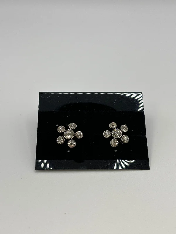 minimalistic earrings for women -Earrings Stud Clothes Mentor