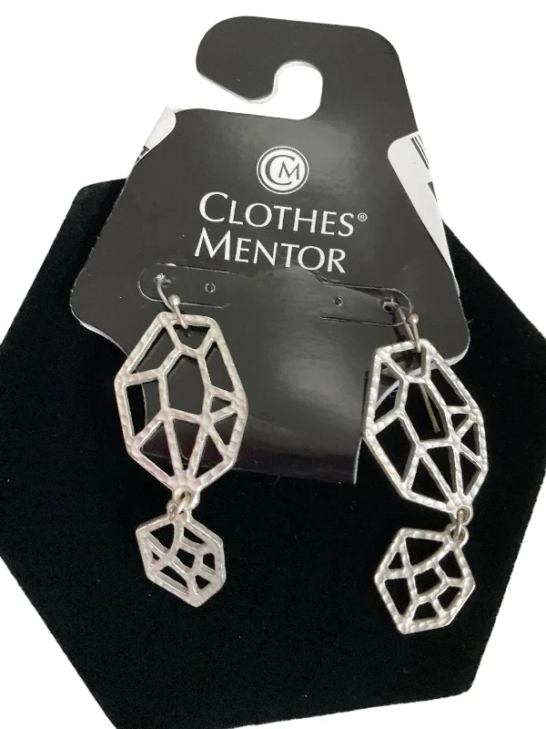 silver hoop earrings -Earrings Dangle/drop By Clothes Mentor