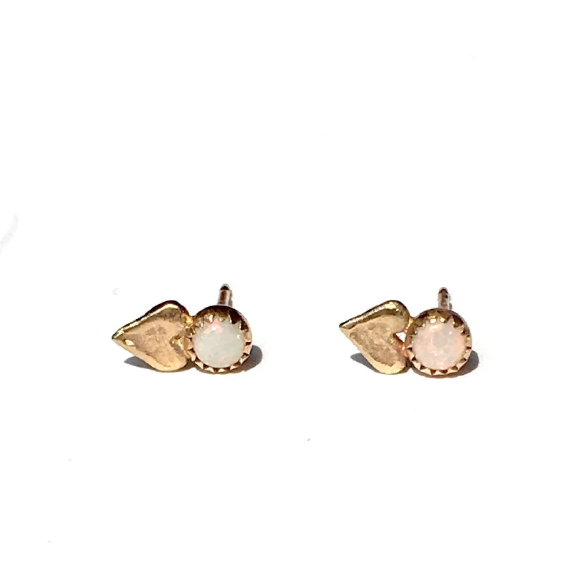 glamorous earrings for women -tiny heart with cabochon